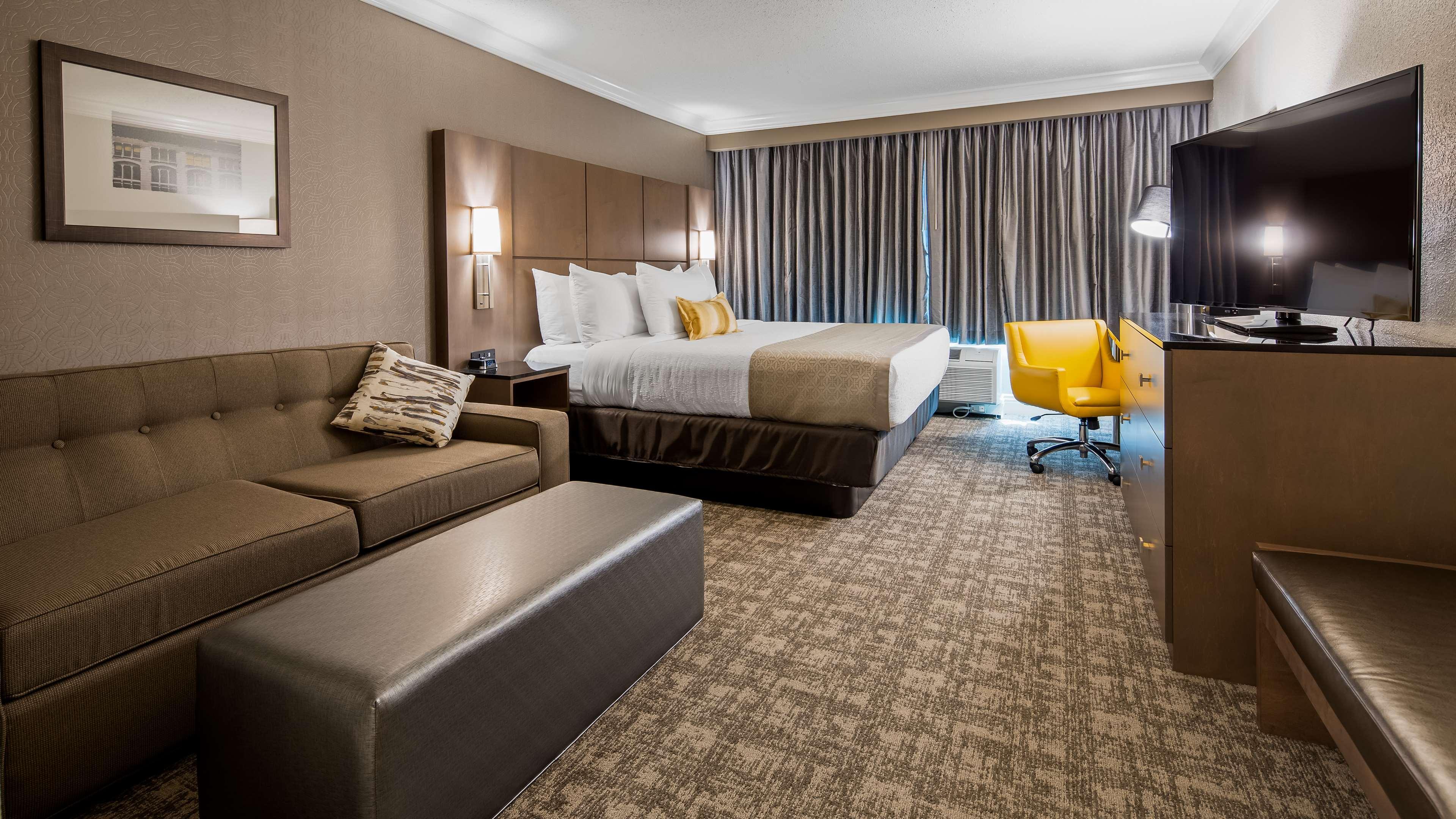 Best Western Premier Airport/Expo Center Hotel Louisville Exterior photo